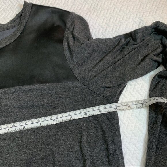 aritzia Wilfred Free Simone Grey Long Sleeve T-shirt Vegan Leather Inser… - Picture 7 of 10